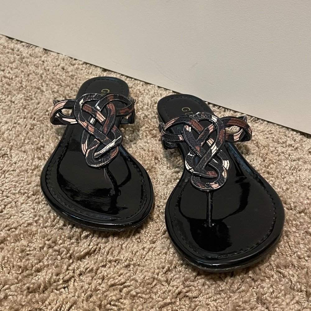 Guess sandals